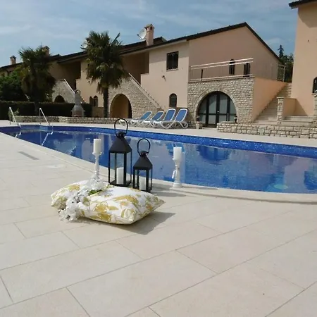 Casa Natura With Swimming Pool Holiday home